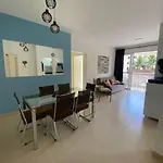 Residencial Lembongan / Apartamento Para Aluguel